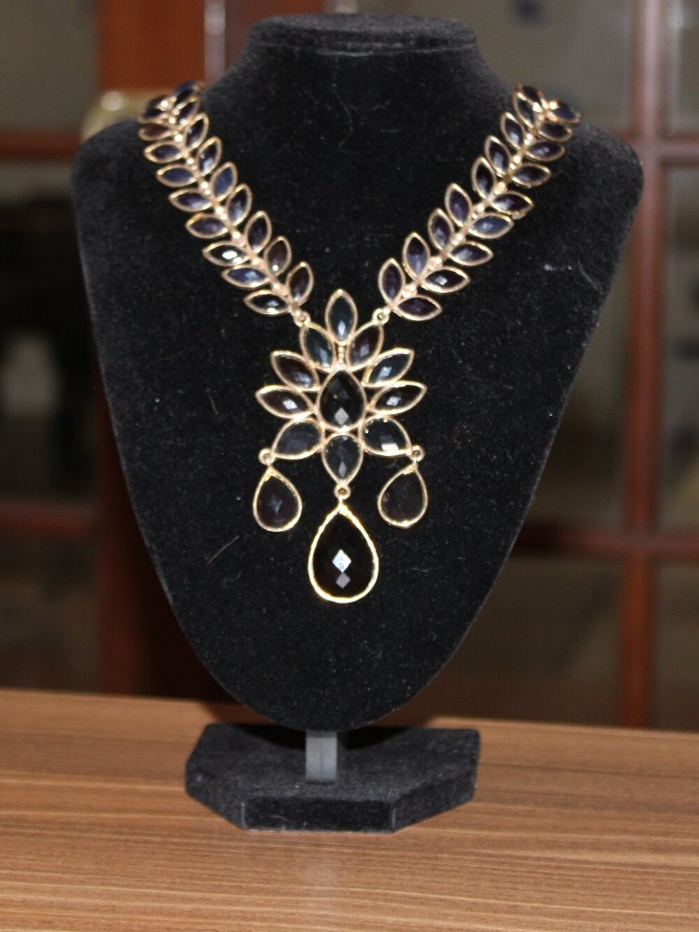 Amrita Singh Black Crystal Gold Tone Statement Necklace NWOT